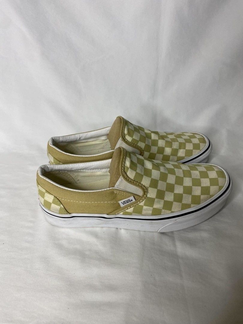 Vans Classic Slip-on (Cream Checker Board) (Category: Sneakers) located in Manila. Submitted by redsbrandedapparel (Listing ID 1465483735, Image 1). Description: Location: North Caloocan UNISEX Size: 7.5 (US Men) 9.0 (US Women) 40.0 (EUR).