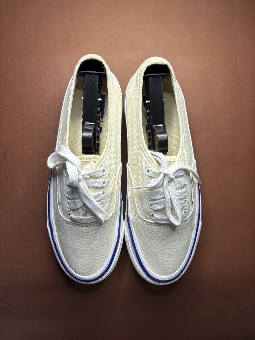Vans Reissue (Category: Sneakers) located in Cagayan de Oro. Submitted by _kai.thrift (Listing ID 1465502149, Image 2). Description: .