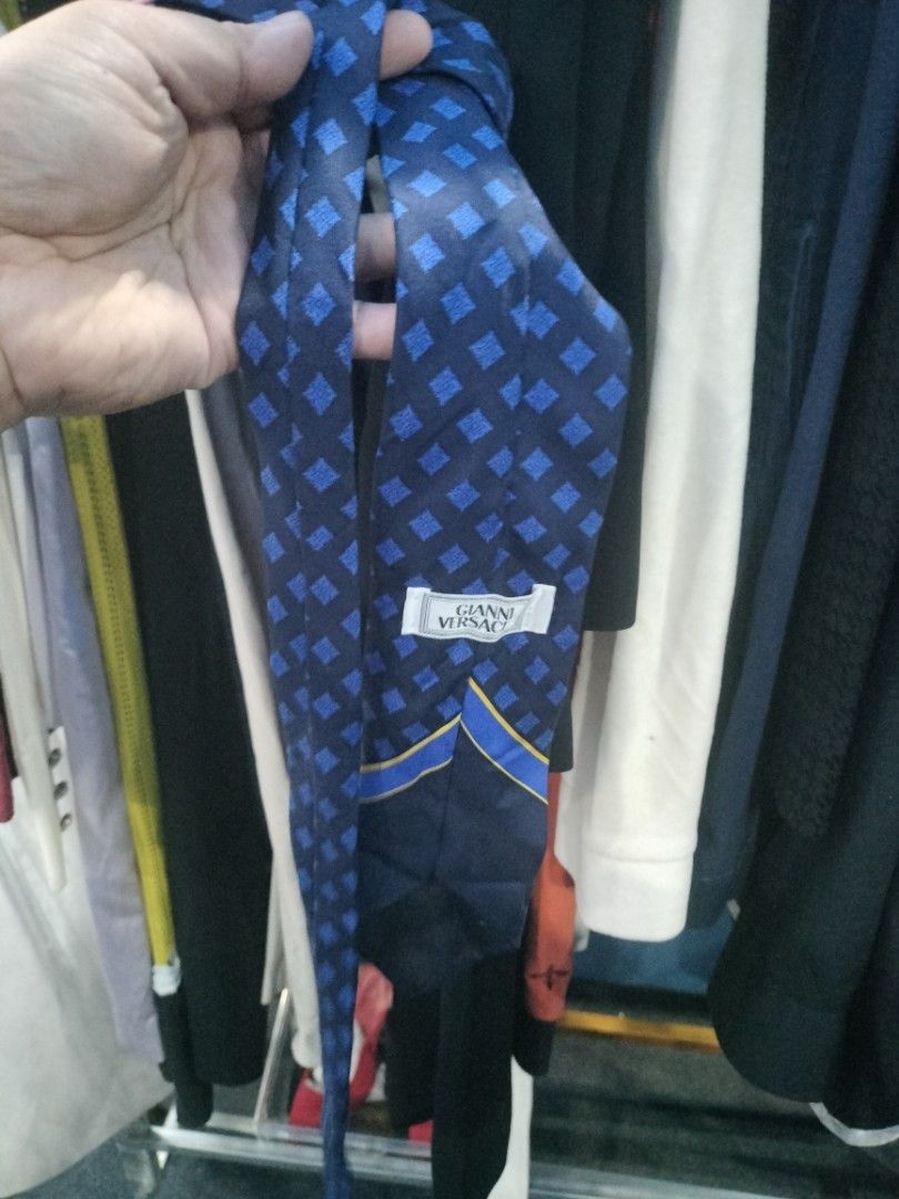 Versace necktie (Category: Ties) located in Quezon City. Submitted by dex.colletions (Listing ID 1465521190, Image 3). Description: authentic preloved versace tie pm mo.