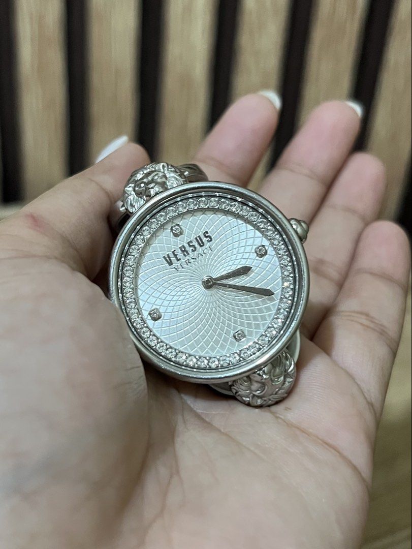 Versus Versace wrist watch womens (Category: Women's Watches) located in Santa Rosa. Submitted by chaannecs (Listing ID 1465434216, Image 1). Description: Versus versace victoria harbour womens wrist watch Authentic/original not fake In good condition, need battery replacement only Tumaba na wrist kaya hindi na rin magamit Sta rosa laguna meet up, lalamove or pick up .