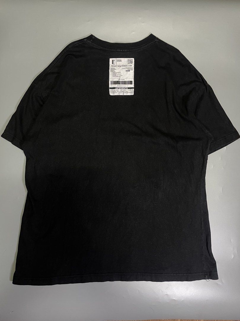 Vetements short-sleeve T-shirt (Category: Activewear) located in Bocaue. Submitted by mosthighcollective (Listing ID 1465528811, Image 2). Description: Vetements short-sleeve T-shirt Size: L to XL Dimes: 23 width 29 length Excellent condition No issue 1000 only Dm me to purchase 📥.
