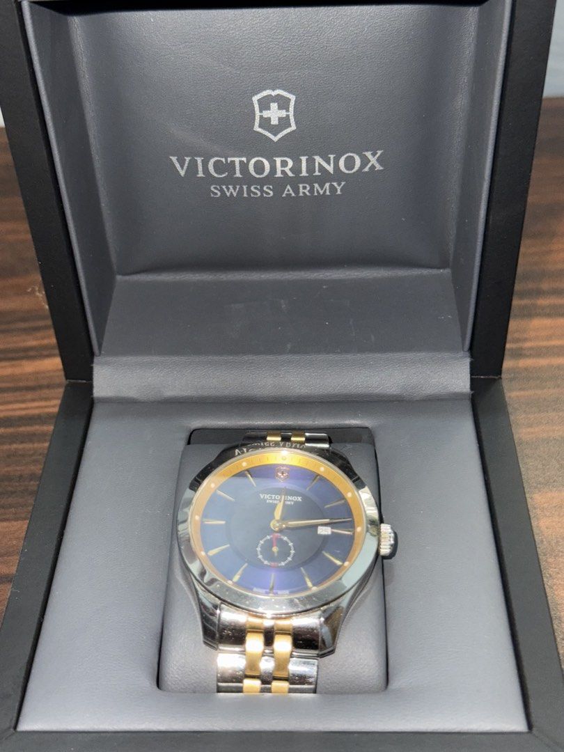 VICTORINOX Alliance 249121 (Category: Men's Watches) located in Dasmarinas. Submitted by qwertyu_ian25 (Listing ID 1465411467, Image 2). Description: slightly used . RFS: stock, good as new, VICTORINOX Alliance 249121 (swiss army) price negotiable..