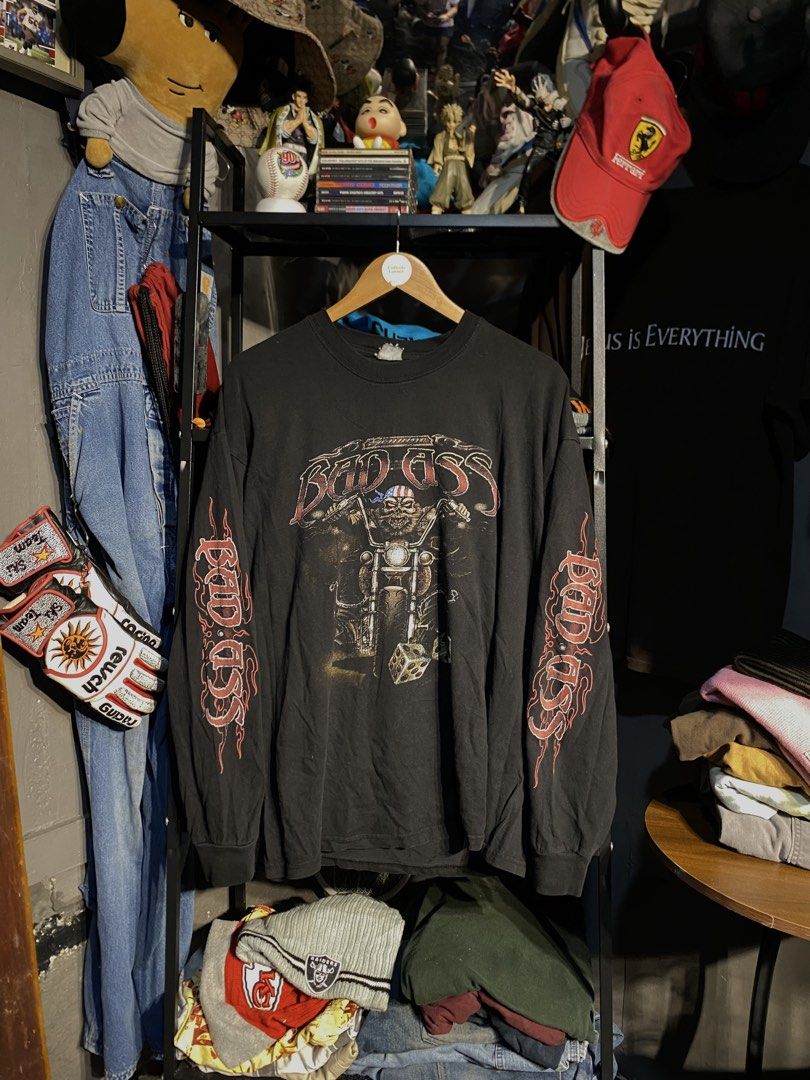 VINTAGE BAD-ASS BIKER LONGSLEEVES (Category: Coats, Jackets and Outerwear) located in San Pablo. Submitted by genesisllo24149 (Listing ID 1465548705, Image 3). Description: VINTAGE BAD-ASS BIKER LONGSLEEVES LENGTH -> 29 WIDTH -> 24 ISSUE -> VINTAGE USAGE CONDITION -> GOOD DM TO PURCHASE 📥 DISCLAIMER: - Please manage your expectations, posted items are preloved, used & thrifted -Actual color may vary due to lighting -Flaker will be posted.