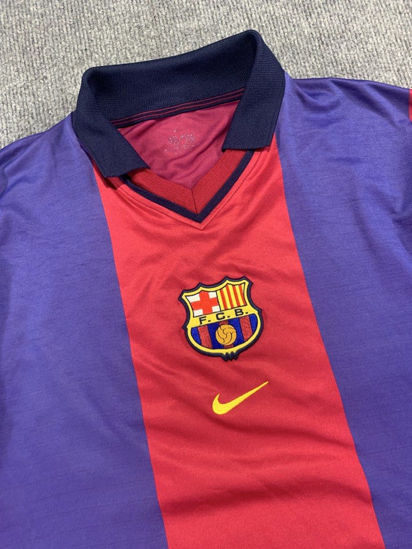 Vintage Barcelona HomeKit (Category: Tshirts & Polo Shirts ) located in Dumaguete. Submitted by dailywear6200 (Listing ID 1465490765, Image 2). Description: Vintage Barcelona HomeKit XL-2XL Width 24.5 Length 27.5 Good condition .