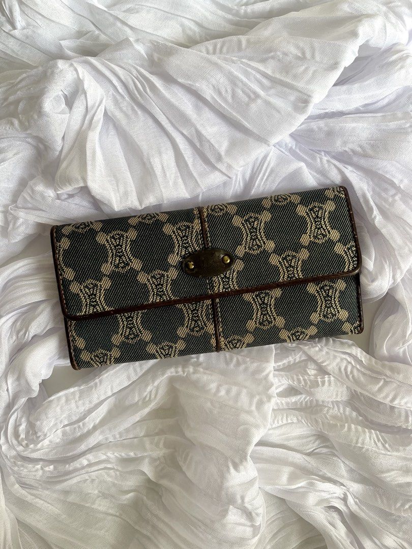 Vintage Celiné Macadam Denim Wallet (Category: Luxury Bags & Wallets) located in Quezon City. Submitted by vintagemuseco.ph (Listing ID 1465472880, Image 1). Description: Original From Japan Minor scratches sa leather trim Money back.