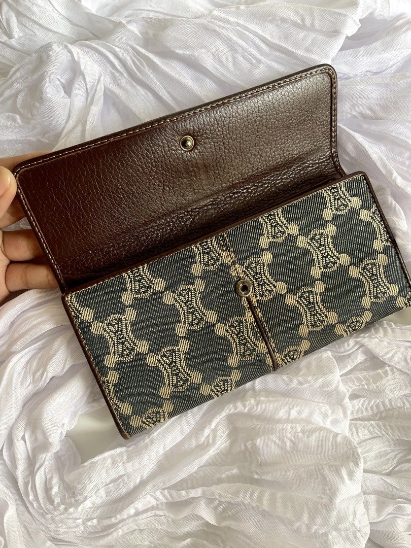 Vintage Celiné Macadam Denim Wallet (Category: Luxury Bags & Wallets) located in Quezon City. Submitted by vintagemuseco.ph (Listing ID 1465472880, Image 3). Description: Original From Japan Minor scratches sa leather trim Money back.
