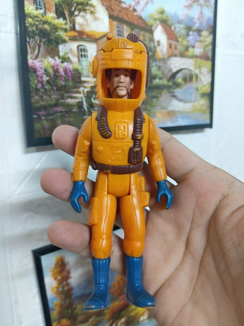 Vintage Ghostbusters Toy Peter Venkman (Category: Figurines & Statues) located in Quezon City. Submitted by coffeeyuki56158 (Listing ID 1465444550, Image 1). Description: kenner brand 1989 vintage ghostbuster toy , super fright peter venkman still in presentable condition and working gimmick and authentic kenner brand qc areas meet ups can also be shipped nationwide tru lbc.