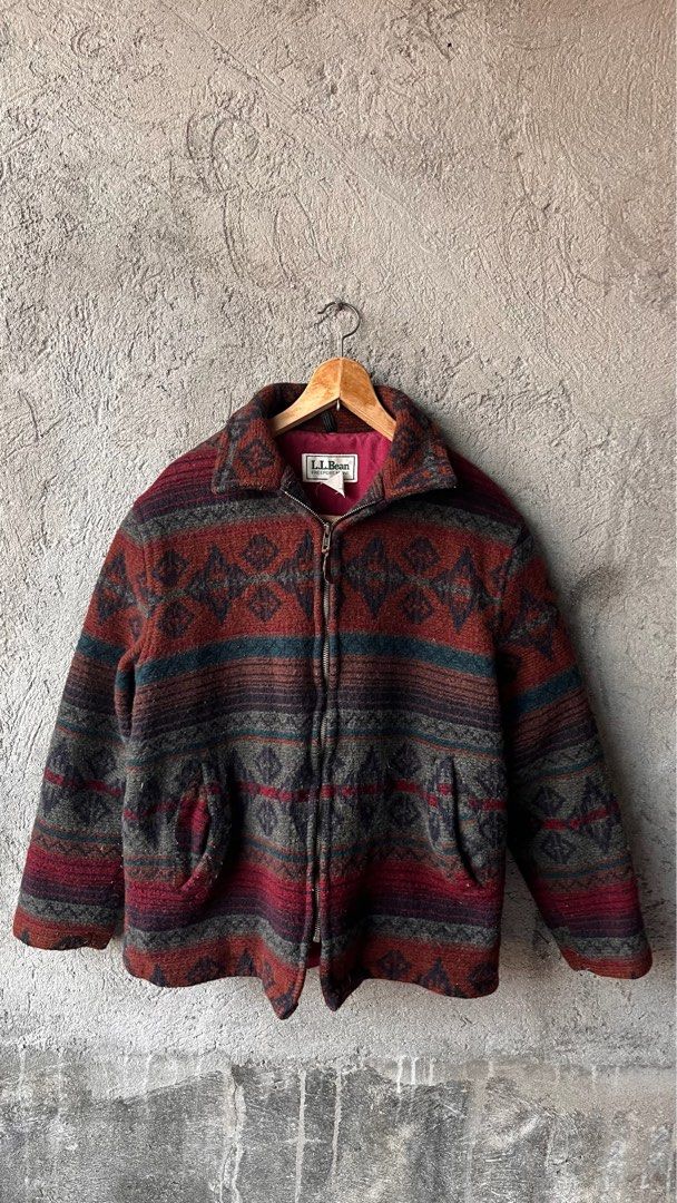Vintage l.l.bean Wool Fleece Jacket (Category: Coats, Jackets and Outerwear) located in Cabuyao City. Submitted by kisyana (Listing ID 1465394146, Image 1). Description: .