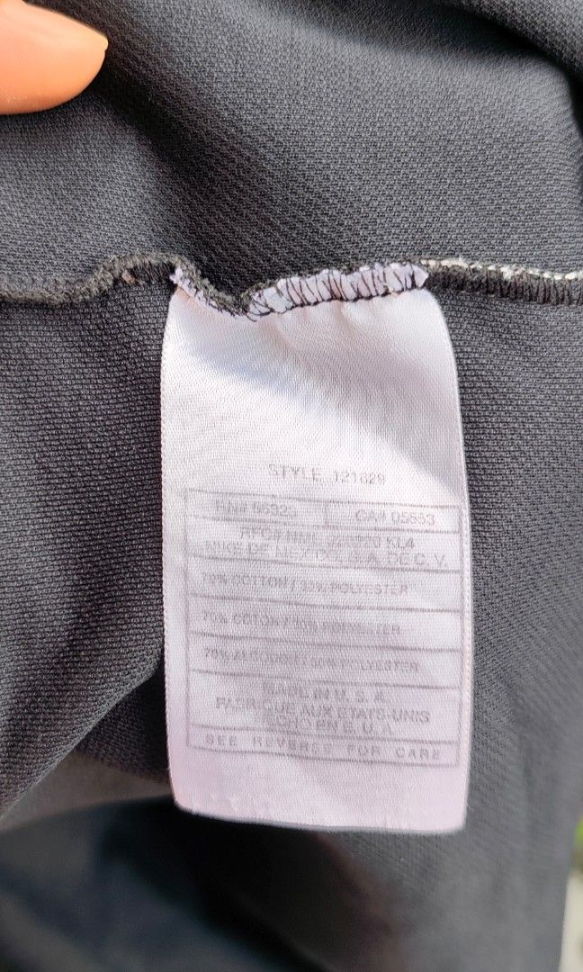 VINTAGE nike poloshirt boxy type (Category: Activewear) located in Villasis. Submitted by znivvthrift (Listing ID 1465447648, Image 3). Description: slightly used.