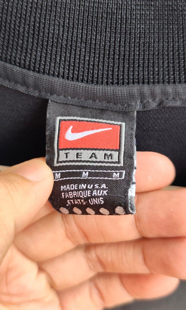 VINTAGE nike poloshirt boxy type (Category: Activewear) located in Villasis. Submitted by znivvthrift (Listing ID 1465447648, Image 2). Description: slightly used.