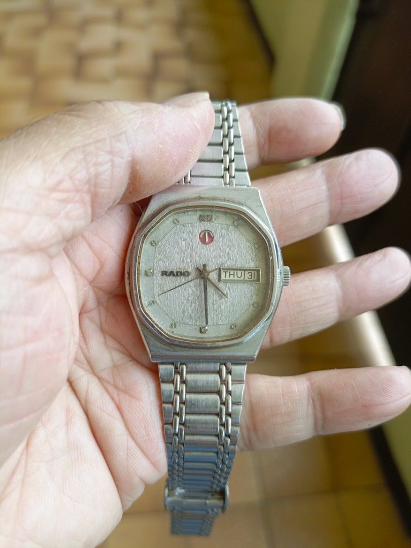 Vintage Rado Voyager automatic (Category: Luxury Watches) located in Paranaque City. Submitted by timeforus (Listing ID 1465436869, Image 1). Description: good working condition.
