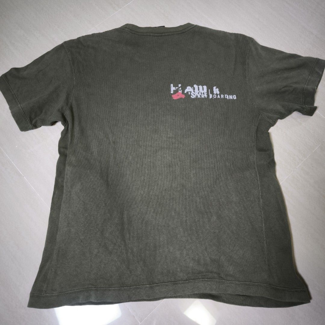 Vintage Tony Hawk Skateboarding Medium (Category: Tshirts & Polo Shirts ) located in Guimba. Submitted by naztystuff (Listing ID 1465419505, Image 2). Description: size Medium 20x26 Excellent 1k.