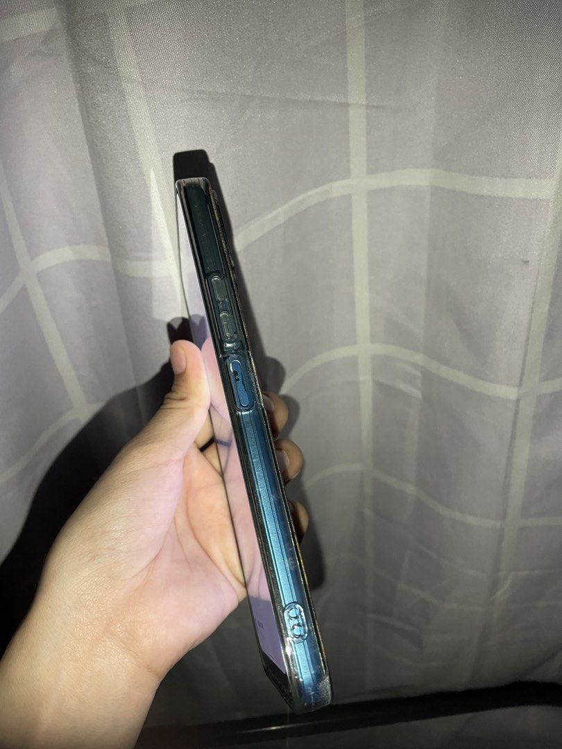 vivo y15s (Category: Android Others) located in Bulacan. Submitted by kiaaa.0 (Listing ID 1465505597, Image 3). Description: vivo y15s issue: dents and basag na maliit sa screen with box smooth gamitin .