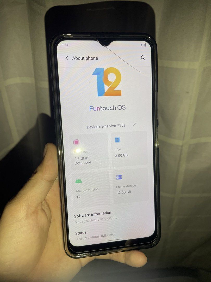 vivo y15s (Category: Android Others) located in Bulacan. Submitted by kiaaa.0 (Listing ID 1465505597, Image 2). Description: vivo y15s issue: dents and basag na maliit sa screen with box smooth gamitin .