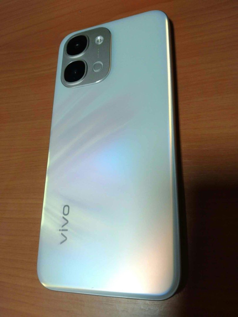 Vivo Y31D (Category: Vivo) located in Makati City. Submitted by richmon123 (Listing ID 1465450486, Image 1). Description: Vivo Y31D 256GB — For Sale! ✨ Storage: 256GB ✨ RAM: 16GB RAM ✨ Condition: Like new 3months old ✨ Color: Silver ✨ Battery: 7500Mah ✨ Complete with: [Box/Charger/Receipt/etc.] ✅ Smooth performance ✅ Large 256GB storage — plenty of space for apps, photos & videos ✅ Great for everyday use, gaming, social media, and entertainment ✅