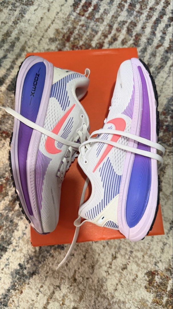 Vomero 18 (Category: Sneakers) located in Antipolo. Submitted by crair (Listing ID 1465389259, Image 2). Description: Size 6.5w Used 2 to 3x only.