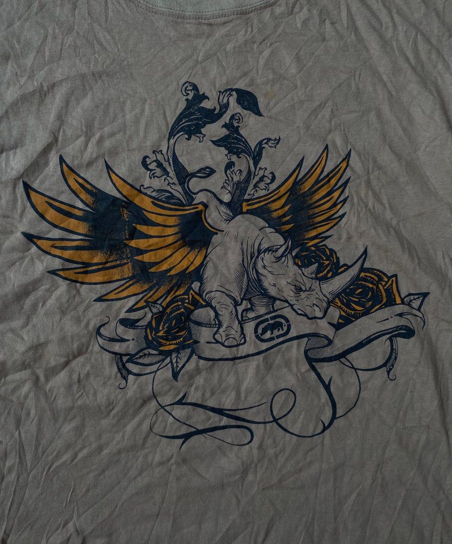 Vtg Ecko Unltd Rhino Graphic Print (Category: Tshirts & Polo Shirts ) located in Kalibo. Submitted by bryaninosa20819 (Listing ID 1465462545, Image 2). Description: Vtg Ecko Unltd Rhino Graphic Print Dimes : 21x30 Very Good Condition Color Rate 9/10 Need Wash Location : Kalibo, Aklan 📩📩📩📩.
