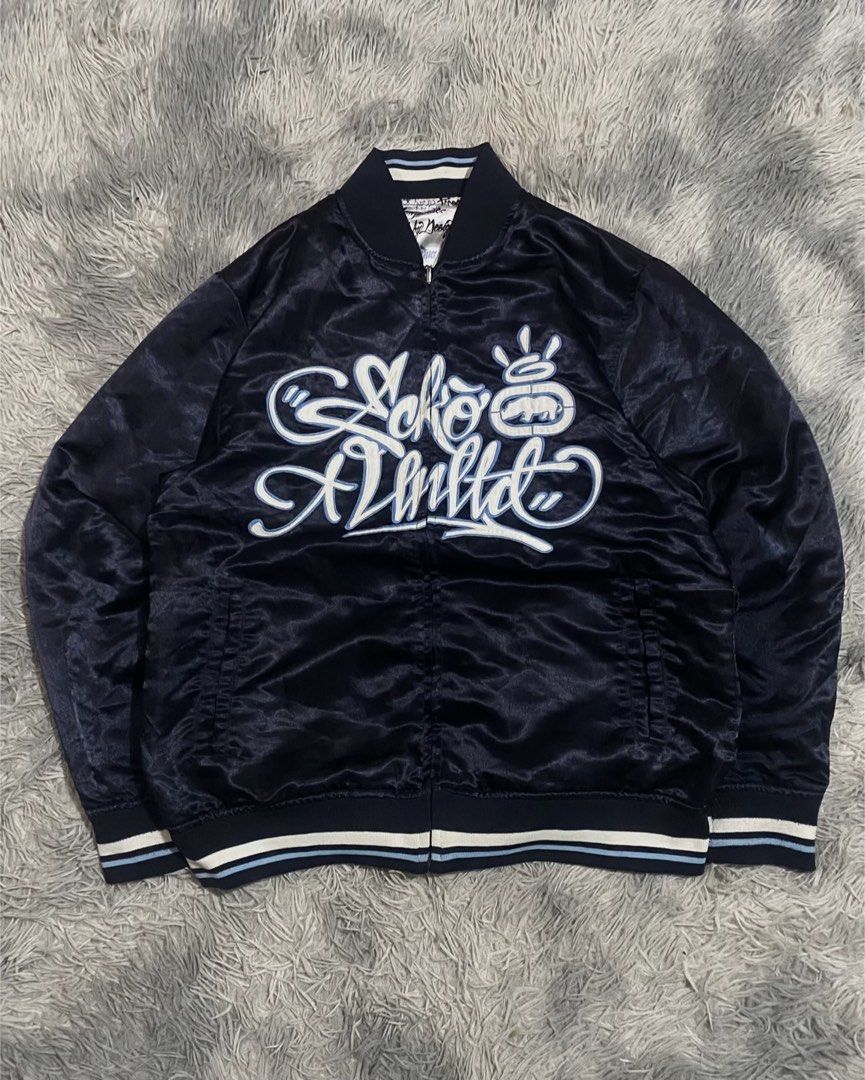 VTG Y2K ECKO UNLTD REVERSIBLE (Category: Coats, Jackets and Outerwear) located in Manila. Submitted by hardtofindthings10 (Listing ID 1465406740, Image 1). Description: • VTG Y2K ECKO UNLTD REVERSIBLE Size : M-L Dimes : 22 x 27 Flaw : SLICE EXCELLENT CONDITION Please review the description and all photos carefully before purchasing. Don't hesitate to reach out if you have any questions..