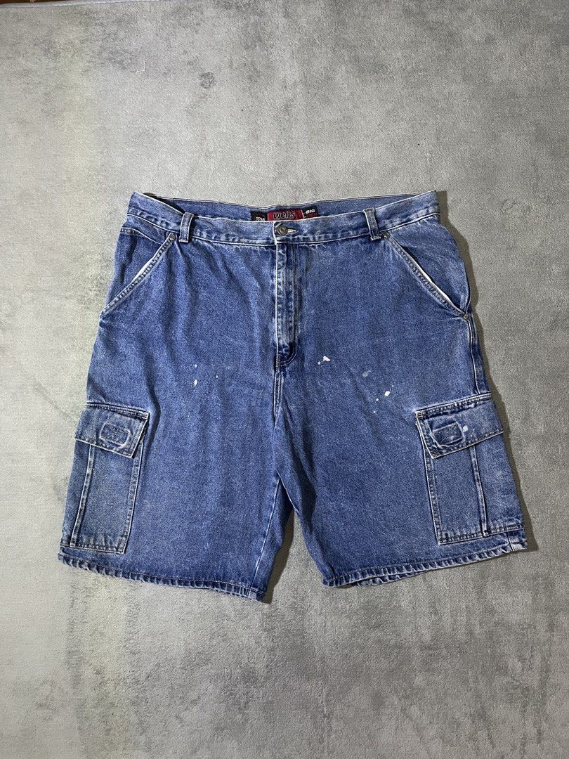 Webs Cargo Denim (Category: Shorts) located in Marilao. Submitted by thriftyy_69 (Listing ID 1465432569, Image 1). Description: Big boys Hard denim size: 40 length: 23 issue: paint stain conditions: 9/10.