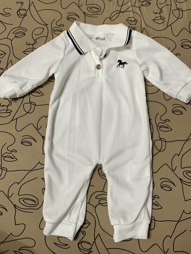 White Baby Romper longsleeves 3-6m (Category: Babies & Kids Fashion) located in Baliuag. Submitted by pamelapenaflorida2198 (Listing ID 1465395227, Image 1). Description: Not used. Nilabhan lang..