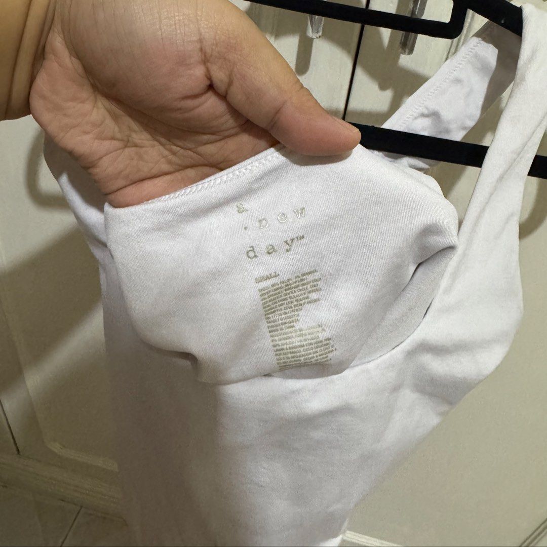 White Bodysuit (Category: Shirts) located in Vigan. Submitted by chiyannav (Listing ID 1465490286, Image 3). Description: .