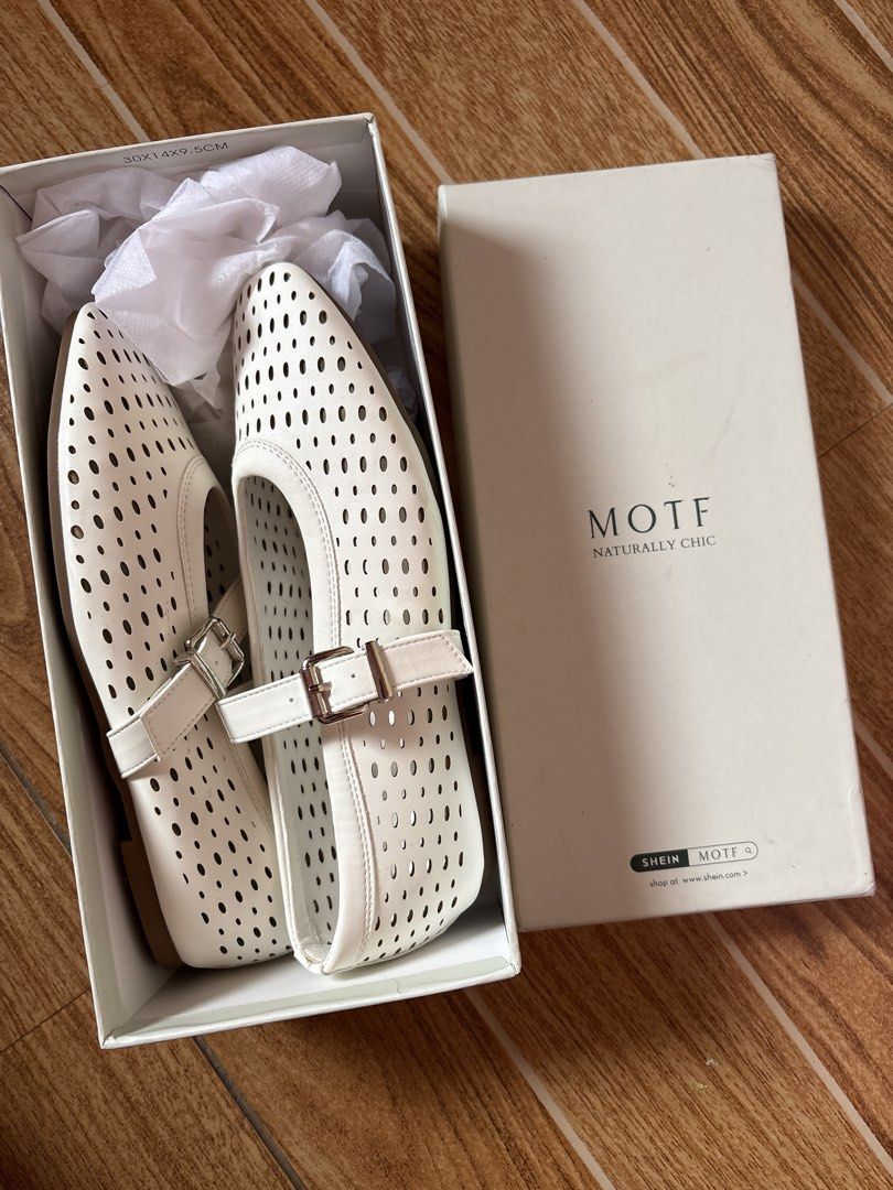 White Cut-out Mary Jane Flats (Category: Flats & Sandals) located in Manila. Submitted by _foryou (Listing ID 1465405985, Image 1). Description: - Brand/Model: MOTF White Cut-Out Flats - Size: 37 - USED ONCE ONLY - Condition: Flat soles with slight wear underneath - Inclusion: Original branded shoebox included.