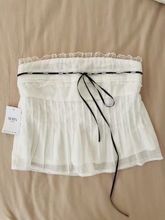 (Category: ) located in . Submitted by harpercloset (Listing ID 1465423532, Image 1). Description: .