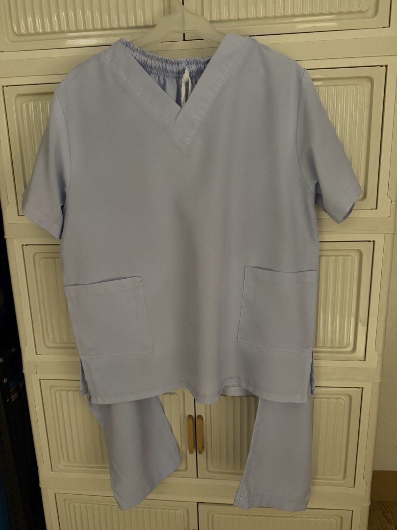 White scrubsuits (Category: Activewear) located in Mandaluyong City. Submitted by h78645 (Listing ID 1465387821, Image 1). Description: Size small For reference of my size Height: 5’4 Weight: 46kg (good up to 50-55kg) Rfs: no longer used.