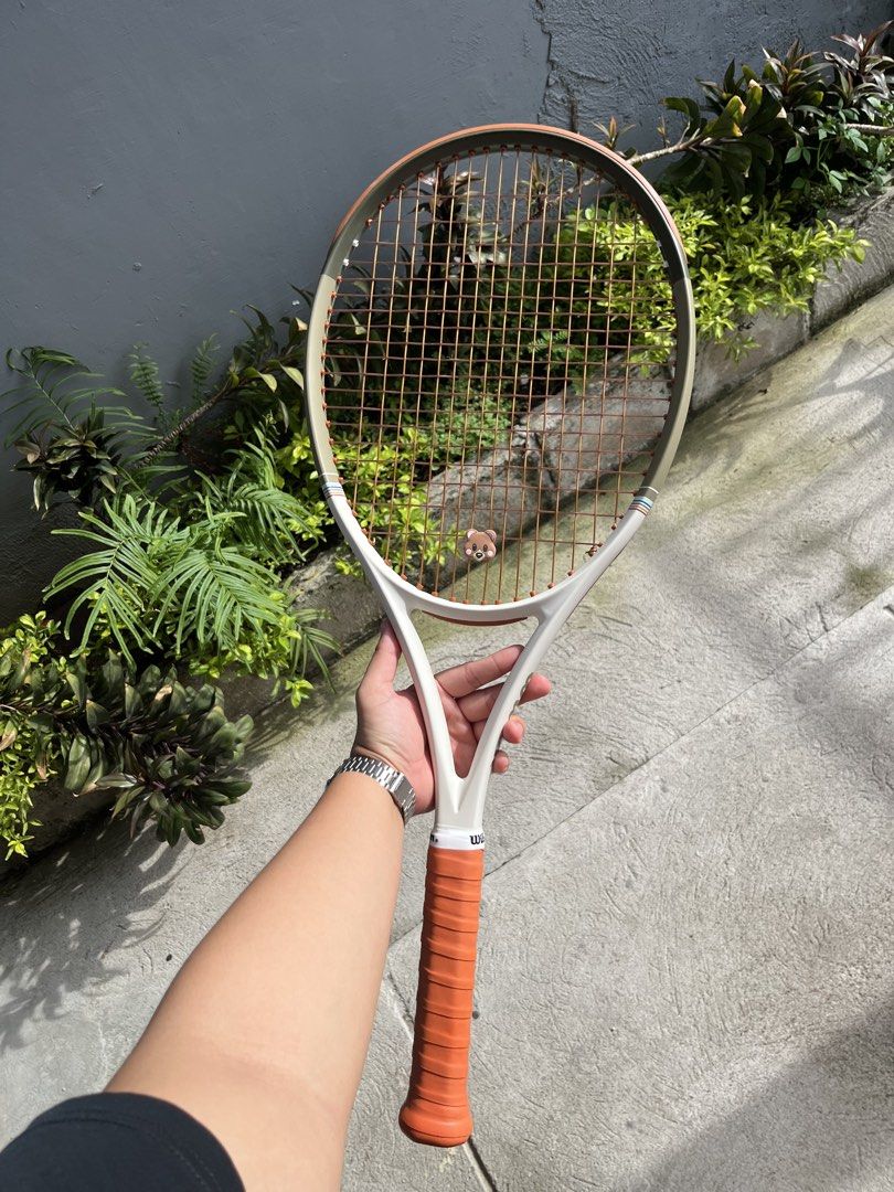 Wilson Ultra 100L V5 Dessert (Category: Racket and Ball Sports) located in Paranaque City. Submitted by krstnnns_04 (Listing ID 1465414633, Image 1). Description: Wilson Ultra 100L V5 Desert 100 sq in head size 280g unstrung Grip 2 Hybrid String: • Luxilon 4G Desert Bronze - Mains • Luxilon Element - Crosses New grip 2-3 times used lang No bag Price: 16000 (slightly negotiable) Original Price: 18.9k (check online for reference) RFS: Racket upgrad