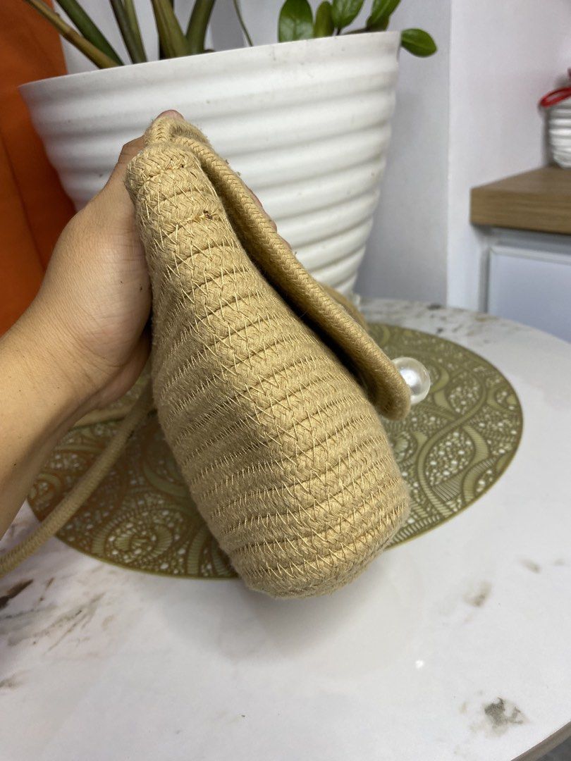 Wocen Beach bag (Category: Cross-body Bags) located in Davao. Submitted by jennicaestrella_1995 (Listing ID 1465566820, Image 3). Description: .