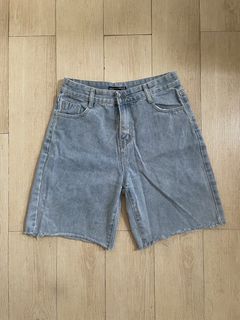 (Category: ) located in . Submitted by fabcollections (Listing ID 1465392053, Image 1). Description: .