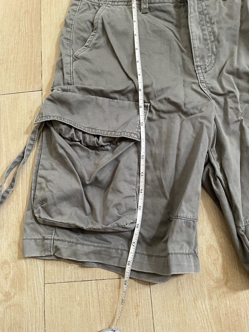 Womens Gray Cargo Shorts (Category: Shorts) located in Makati City. Submitted by fabcollections (Listing ID 1465392398, Image 3). Description: 💜 RFS: decluttering 💜 No damage no issues, what you see is what you get 💜 Very nice IRL, great color and comfy fabric, not stiff at all 💜 My location: Bangkal, Makati 💜 Payment thru Gcash (Payment first policy) 💜 Delivery thru J&T/Gogoexpress, or same day delivery thru Grab/Lalamove. No Shoppee check