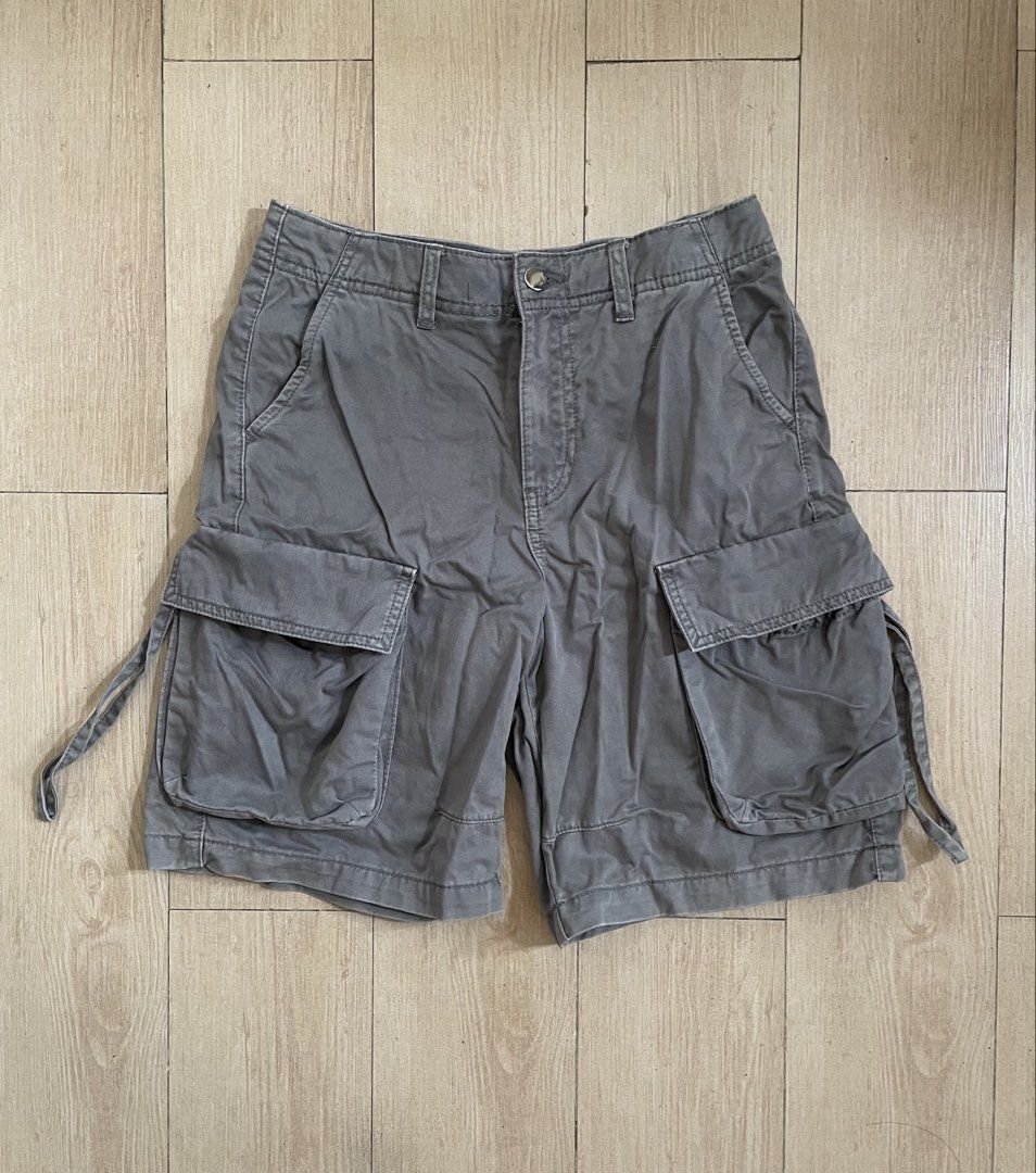 Womens Gray Cargo Shorts (Category: Shorts) located in Makati City. Submitted by fabcollections (Listing ID 1465392398, Image 1). Description: 💜 RFS: decluttering 💜 No damage no issues, what you see is what you get 💜 Very nice IRL, great color and comfy fabric, not stiff at all 💜 My location: Bangkal, Makati 💜 Payment thru Gcash (Payment first policy) 💜 Delivery thru J&T/Gogoexpress, or same day delivery thru Grab/Lalamove. No Shoppee check