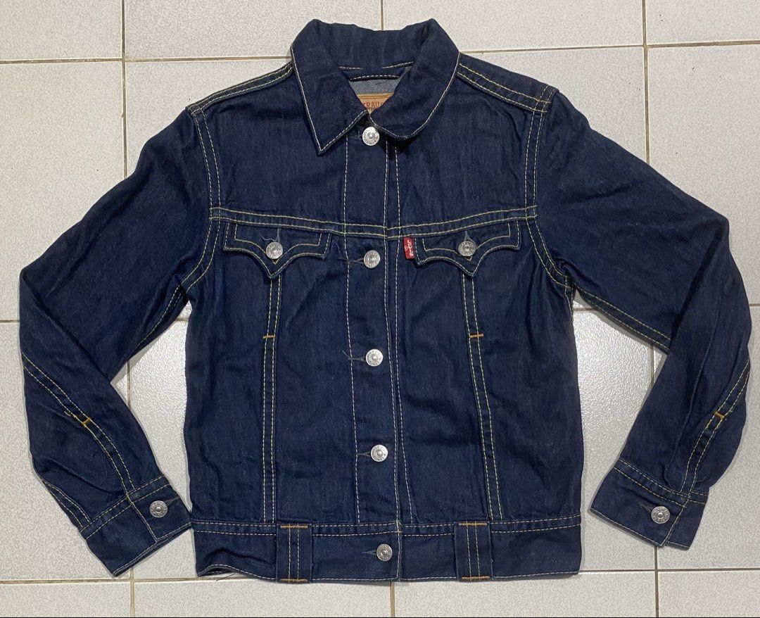 Womens Levis Jacket (Category: Coats, Jackets and Outerwear) located in Mandaue City. Submitted by MJ_80 (Listing ID 1465472076, Image 2). Description: Womens Levis Vintage Blue Denim Western Jacket Medium Dimes: 18 X 23.5 Color rate & Condition: 9.9/10 Price: 1,350 .