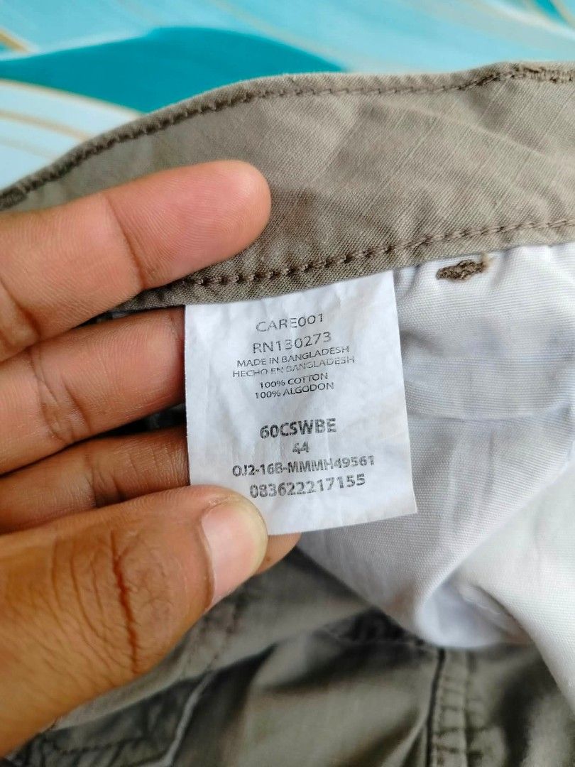 Wrangler Khaki Cargo Shorts Size 44 (Category: Shorts) located in Manila. Submitted by virgiliosa38485 (Listing ID 1465504342, Image 3). Description: - Brand: Wrangler - Size: 44 -Length 24 - Material: 100% breathable cotton - Color: Classic Khaki - Features: Multiple side and back cargo pockets, secure button closure with zipper fly - Condition: Good, perfect for daily casual wear - Fast shipping available across PH!.