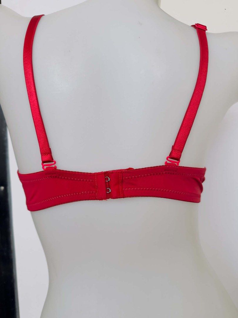 xhilaration bra underwire 34B (Category: Undergarments & Loungewear) located in San Jose. Submitted by 99ners (Listing ID 1465502090, Image 3). Description: .