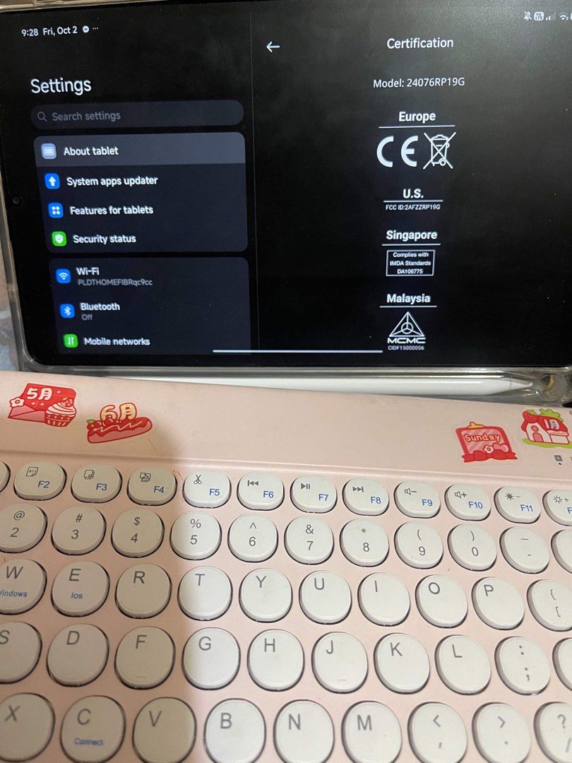 XIOAMI REDMI PAD SE 8.7 4G (Category: Android) located in Manila. Submitted by zealwolf-b88d (Listing ID 1465505297, Image 3). Description: REDMI Pad SE 8.7 4G. @₱6,000.00 Great compact tablet for streaming videos, reading, and everyday use. Very easy to carry around! Screen: 8.7-inch with smooth 90Hz refresh rate Battery: Long-lasting 6,650mAh battery (makunat pa sa balat ko) Sound: Dual speakers with Dolby Atmos Storage: 128GB (expandable with 