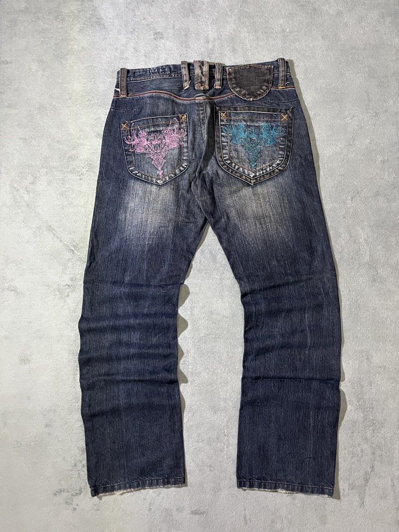 Y2k Denim Jeans (Category: Jeans) located in Marilao. Submitted by thriftyy_69 (Listing ID 1465431596, Image 1). Description: Dimes waist: 34 length: 41 inch leg opening: 8 inch Condition: 9/10 Issue: need wash.