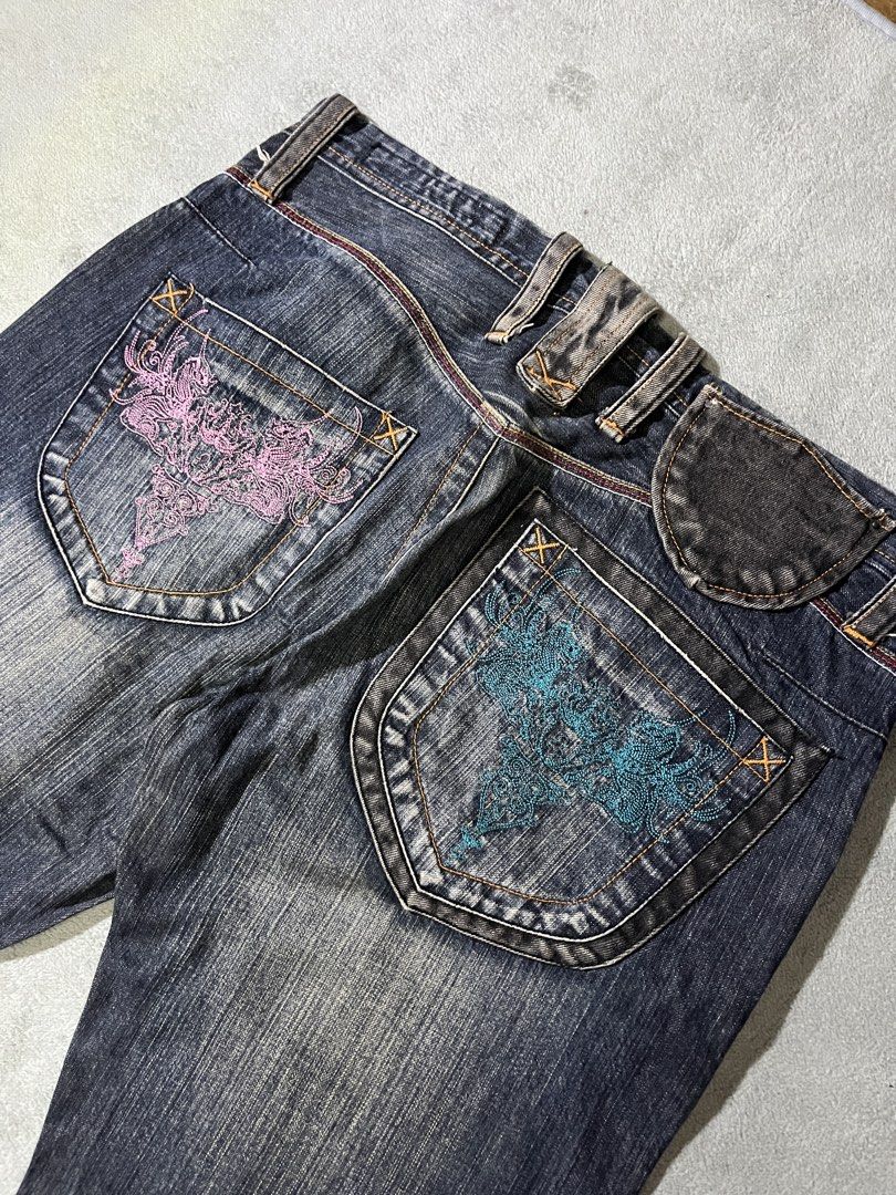 Y2k Denim Jeans (Category: Jeans) located in Marilao. Submitted by thriftyy_69 (Listing ID 1465431596, Image 2). Description: Dimes waist: 34 length: 41 inch leg opening: 8 inch Condition: 9/10 Issue: need wash.