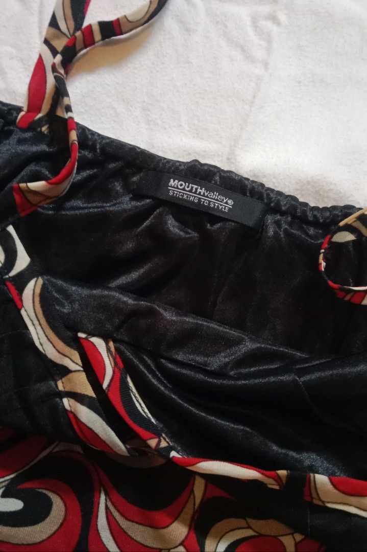 Y2k dress (Category: Dresses) located in Manila. Submitted by pamsthrift (Listing ID 1465513168, Image 3). Description: .