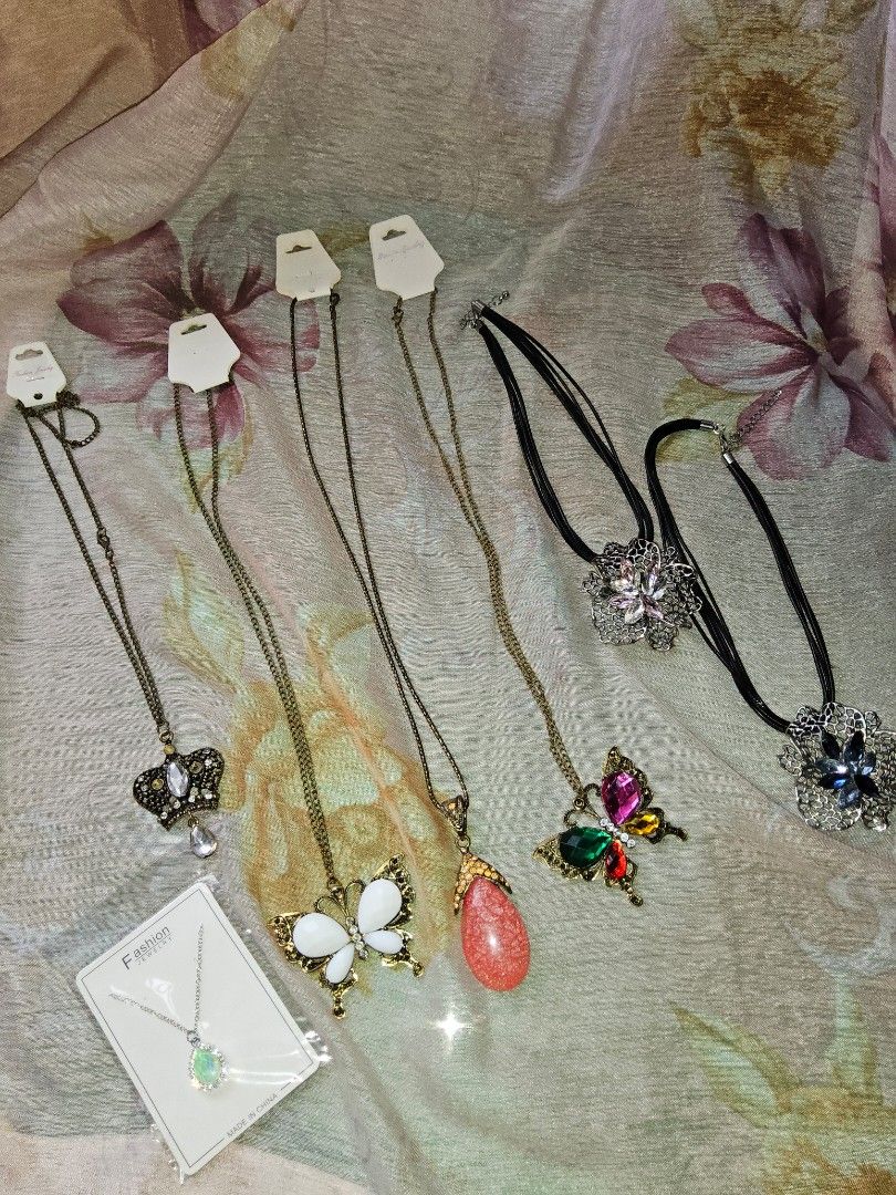 Y2k Gothic Statement Necklaces (Category: Necklaces) located in Taguig. Submitted by ynascorner_ (Listing ID 1465411641, Image 3). Description: price ranges from ₽70-₽150, it varies per design.
