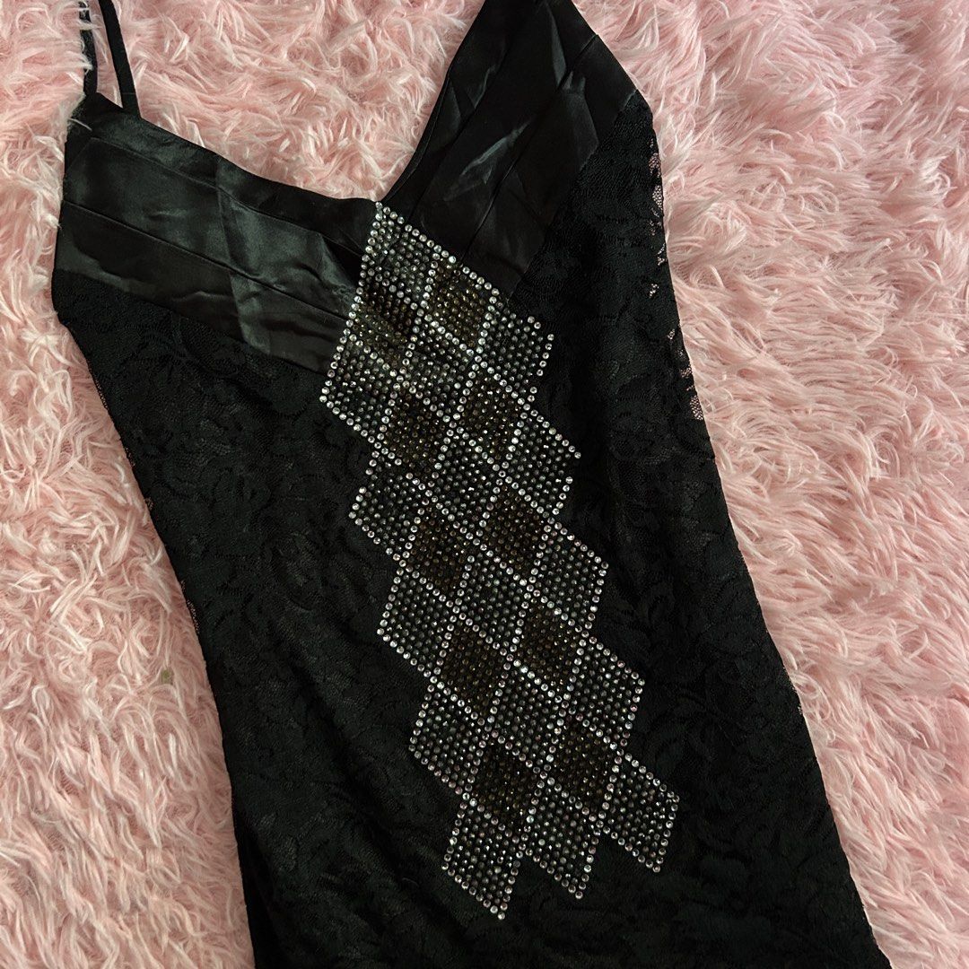 y2k rhinestone satin lace cami (Category: Others Tops) located in Liloan. Submitted by fairymary.ph (Listing ID 1465487072, Image 2). Description: READ BIO BEFORE BUYING✨ xs-s no tag missing rhinestone but unnoticeable satin and lace fabric condition: 10/10.