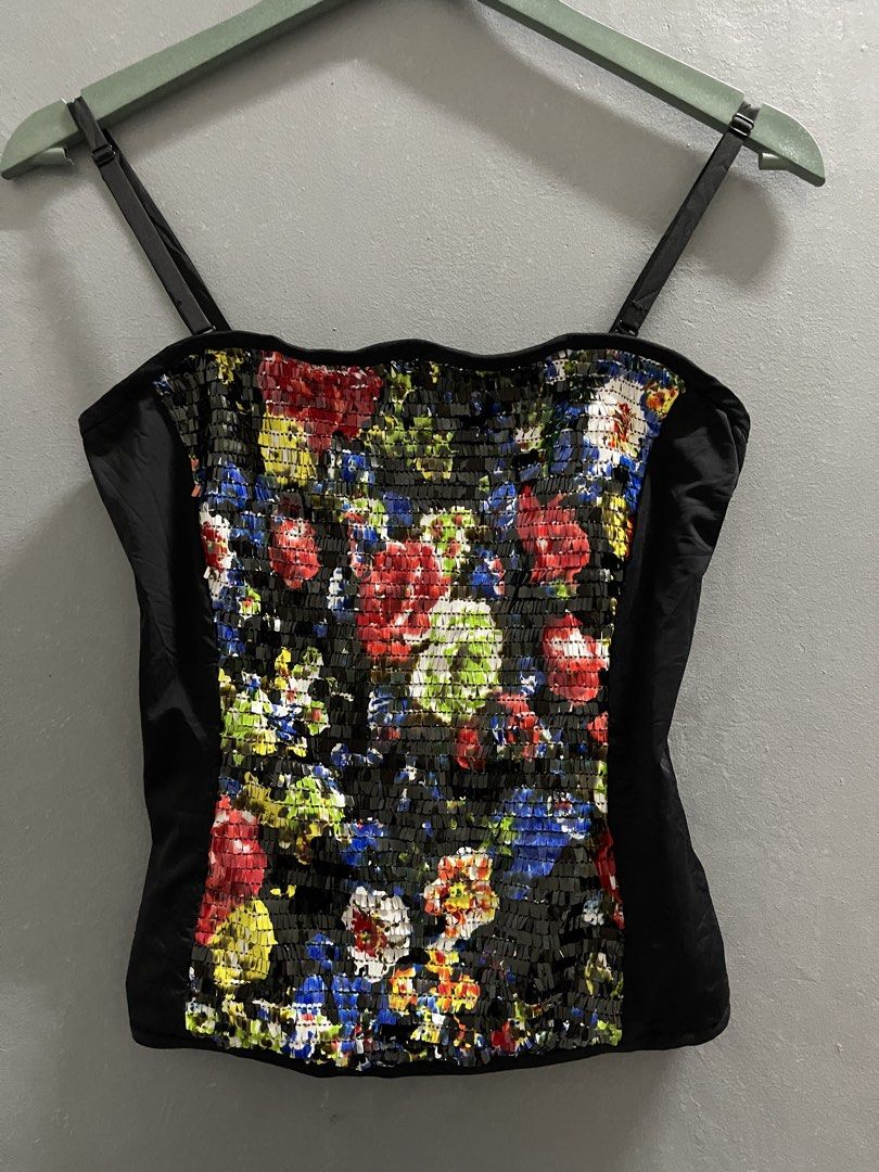 Y2K Vibrant Camisole (Category: Sleeveless) located in Dipolog. Submitted by throsetbycheemarie (Listing ID 1465496135, Image 1). Description: .