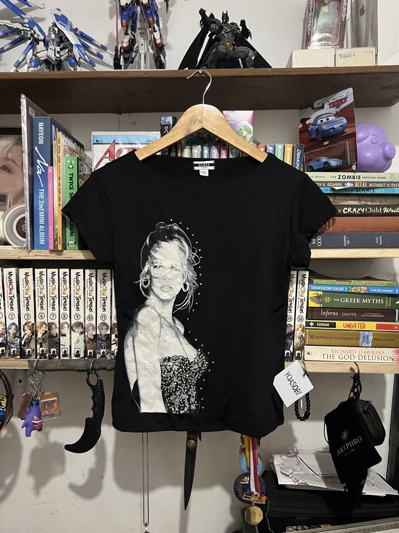 Y2k Vintage claudia schiffer (Category: Shirts) located in Las Pinas. Submitted by jpicked (Listing ID 1465487217, Image 1). Description: .