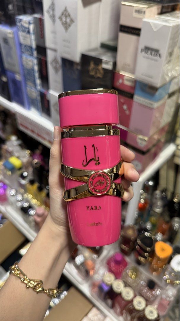 Yara Candy Lattafa EDP 100ml (Category: Fragrance & Deodorants) located in Manila. Submitted by r.nicole565 (Listing ID 1465424681, Image 1). Description: -Premium -Brandnew with Box -Long lasting Scent -Quality -Trusted by many! 🥰.