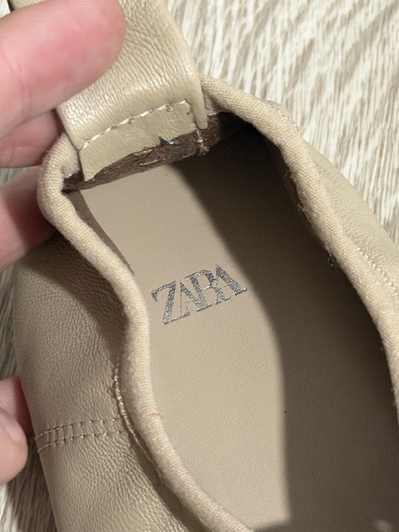 Zara beige ballet flats (Category: Flats & Sandals) located in Taguig. Submitted by darjaromanova (Listing ID 1465536575, Image 2). Description: .