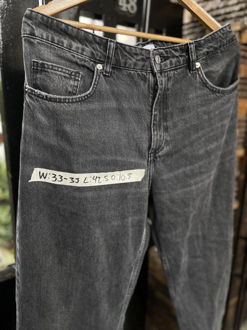 Zara Black Denim Jeans (Category: Jeans) located in Baguio. Submitted by jomelcavit29012 (Listing ID 1465556289, Image 3). Description: Zara Black Denim Jeans - Condition : Excellent to New - Style: Denim jeans in washed black with raw hem cuffs - Size: EUR 46 / USA 14 - Measurements: Waist 33-35" (taped), Length 42.5", Rise 10.5" - Details: Classic five-pocket style, button and zip fly, heavy wash finish - Origin: Made in Turkey - Price : 1780 L
