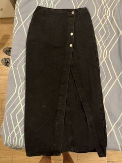 (Category: ) located in . Submitted by preloved_by_sasa (Listing ID 1465497561, Image 1). Description: .
