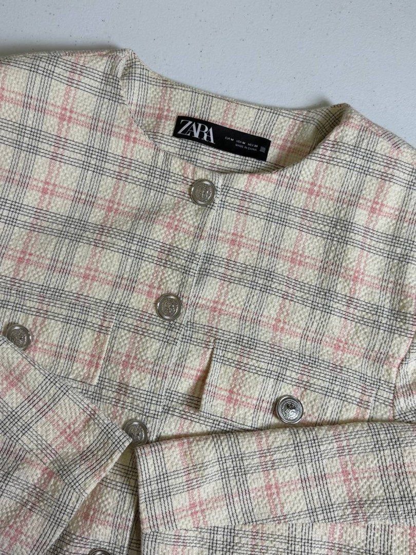 ZARA CROPPED PLAID TEXTURED BLAZER JACKET (Category: Coats, Jackets and Outerwear) located in Tacloban City. Submitted by coachfinds (Listing ID 1465386876, Image 2). Description: ZARA CROPPED PLAID TEXTURED BLAZER JACKET BOXY MEDIUM W 21.5 X L 19 SLEEVE: 23 COLOR RATE: 9.5/10 CONDITION: 9.5/10 MINE: 699.