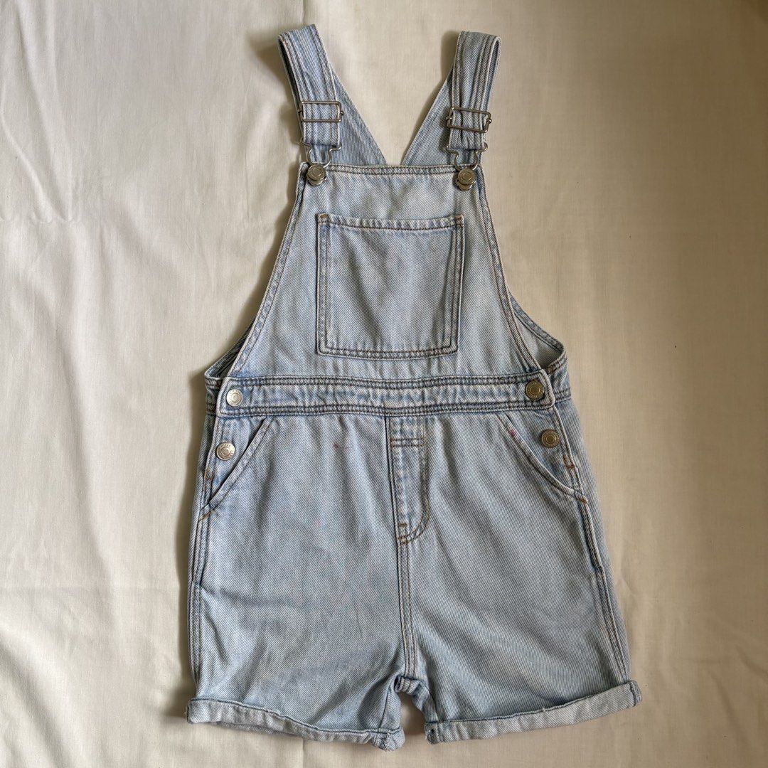 Zara Kids Denim Overalls (Category: Babies & Kids Fashion) located in Nabua. Submitted by fourpreloved_ (Listing ID 1465385674, Image 1). Description: 3-4Y (104 cm) see photos for stains (not noticeable naman and i think washble pa).